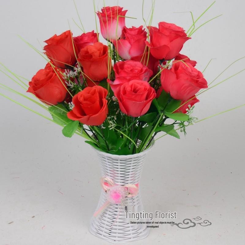 Silk 7-Head Peacock Rose Wedding Bouquet