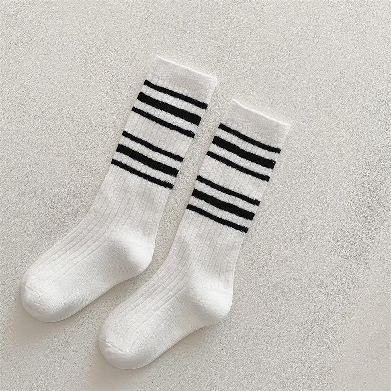 

Korean Style Children s Striped Knee-High Socks – Trendy Autumn & Winter Calf Socks for Boys and Girls L (6-8 years)