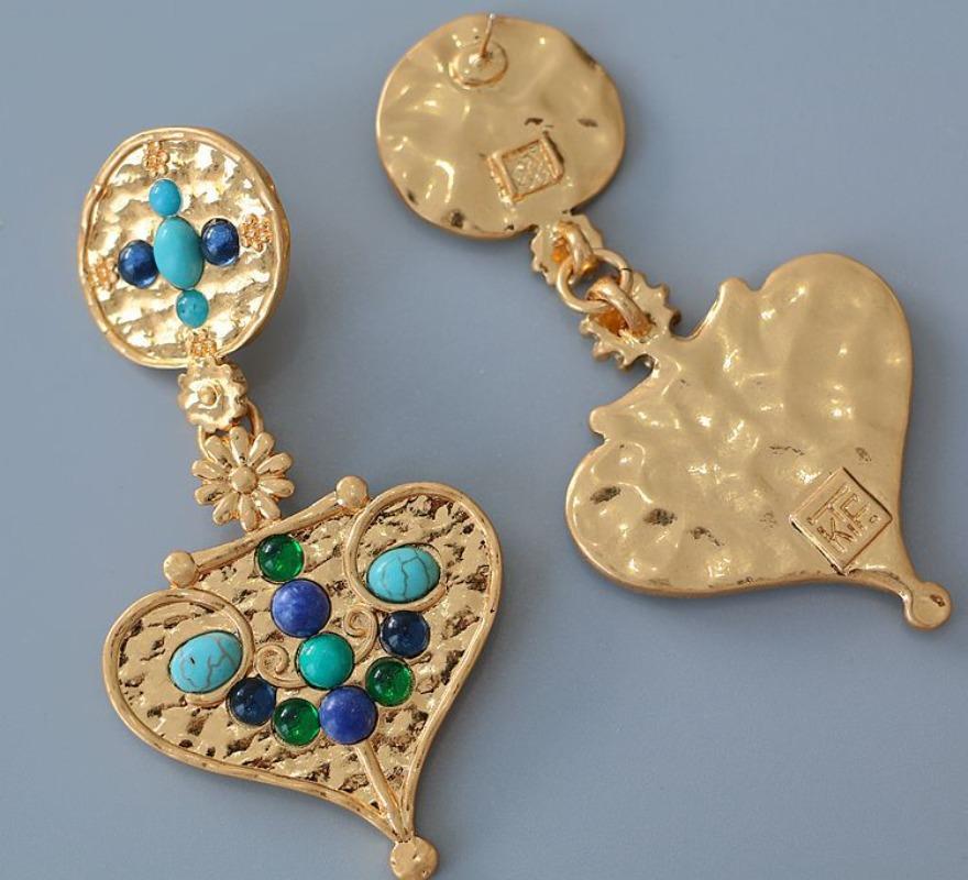

Medieval vintag antique shoulder stone earrings, earclips wholesale heart-shaped natural turquoise