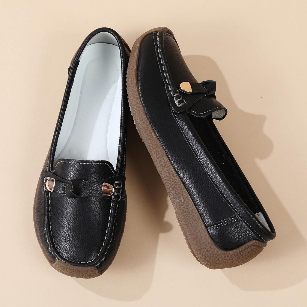 Plus Size Women's Slip-On Moccasins - Soft Sole, Lightweight, Casual Flats for Moms