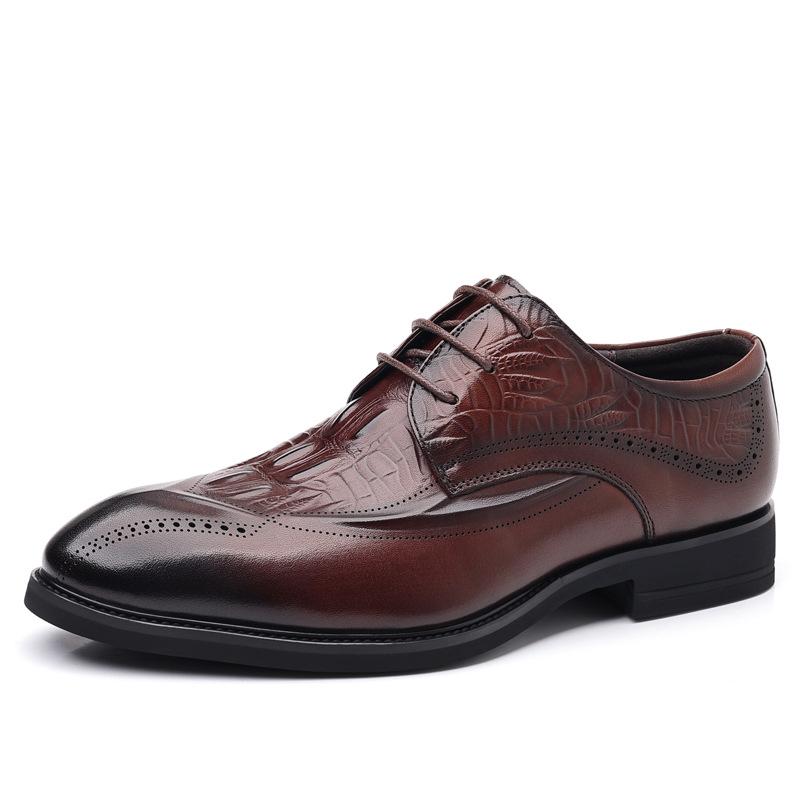 Britische Herrenschuhe aus hochwertigem Rindsleder, Business-Schuhe aus Leder, gravierte Herrenschuhe von Brock