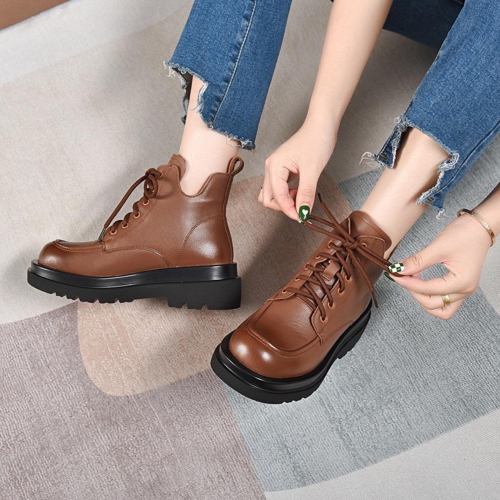Casual platform Martin boots autumn and winter new round head lace-up short boots first layer cowhide retro women's boots leather boots