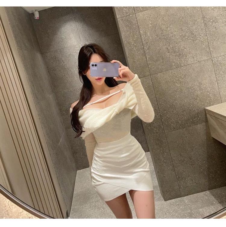 Korean Dongdaemun Elegant High-waisted Pleated Irregular Skirt for Women