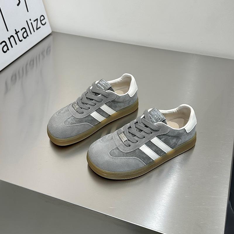 Ugly Cute Flat-bottomed Two-bar German Training Shoes Women's Spring 2025 New Lightweight Soft-soled Casual Shoes Versatile Sports Board Shoes