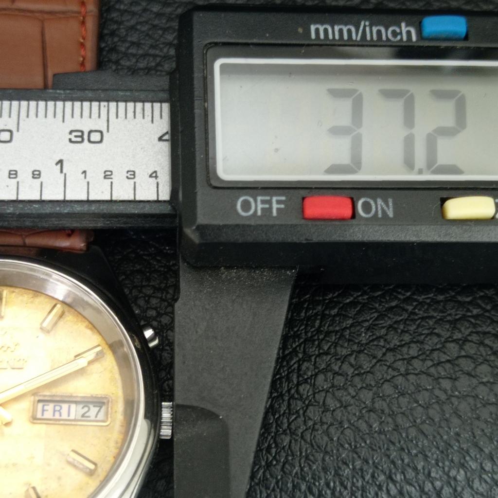 AUTOMATIC 46941 VINTAGE ORIENT JAPAN MENS ORIGINAL DIAL WATCH A704963-1