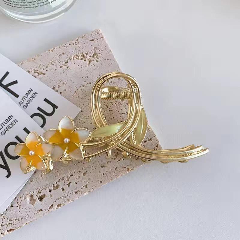Elegant Tulip & Lily Hair Clip - Large Fairy Claw for Stylish Back-of-Head Design