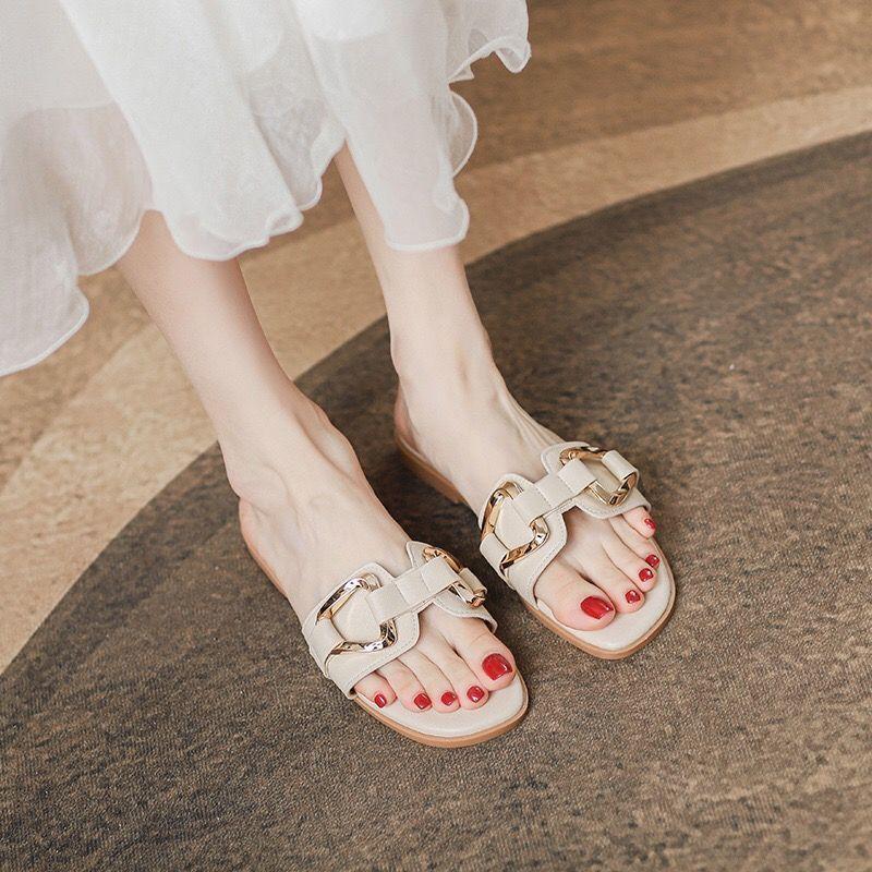 Korean Version of Women's Shoes 2025 New Fashion Soft Leather Slippers Summer Wear Non-slip Soft Bottom One Word Flat Bottom Sandals Ins
