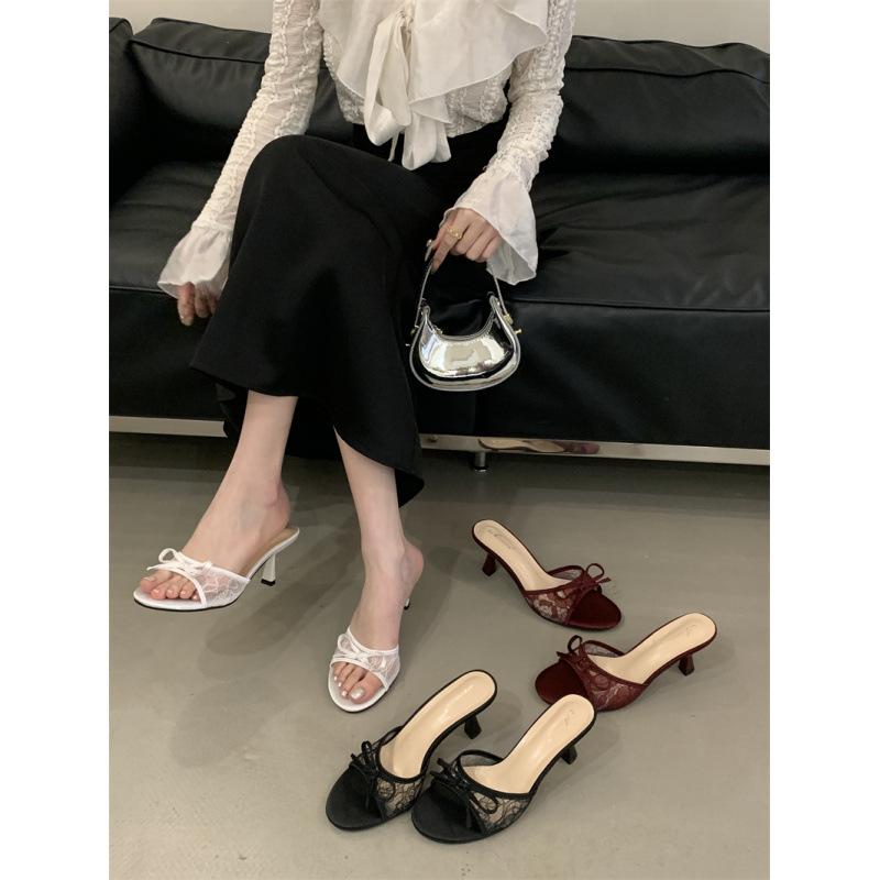 

Новые сетчатые дышащие босоножки с открытым носком на высоком каблуке, универсальные простые с бантом, на тонком каблуке, крутые шлепанцы 39