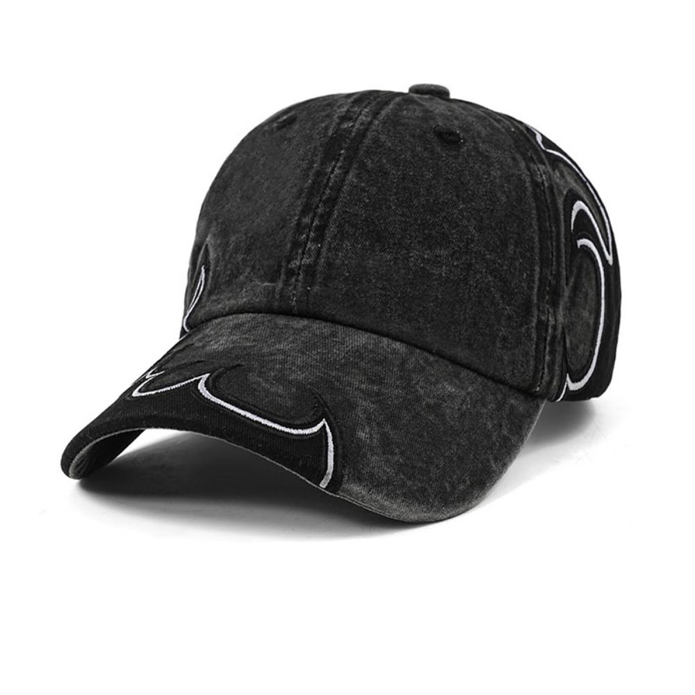 Retro straat honkbalpet met onregelmatige borduur, verkrijgbaar in meerdere kleuren. Geschikt voor dagelijks woon-werkverkeer en kamperen. One Size black