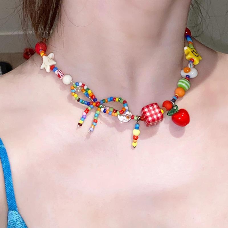 Color Summer Small Fresh Apple Beaded Necklace Women's High Sense Niche Design Collarbone Chain Birthday Gift