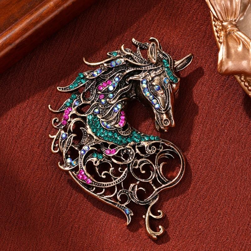 Retro Horse Shape Brooch Rrhinestones Embellished Alloy Brooch Lapel Pin Fashion Jewelry Accessory For Women Clothing