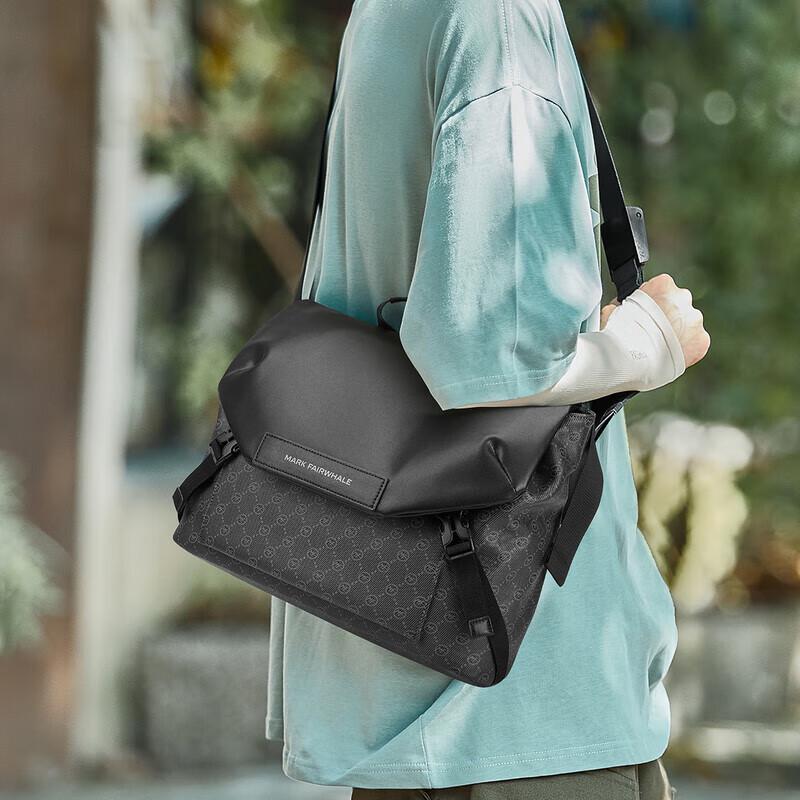 MARK FAIRWHALE Men's 14-inch Laptop Messenger Bag