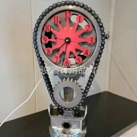 Retro Europäische und Amerikanische Tischuhr mit Kettengetriebe-Dekor