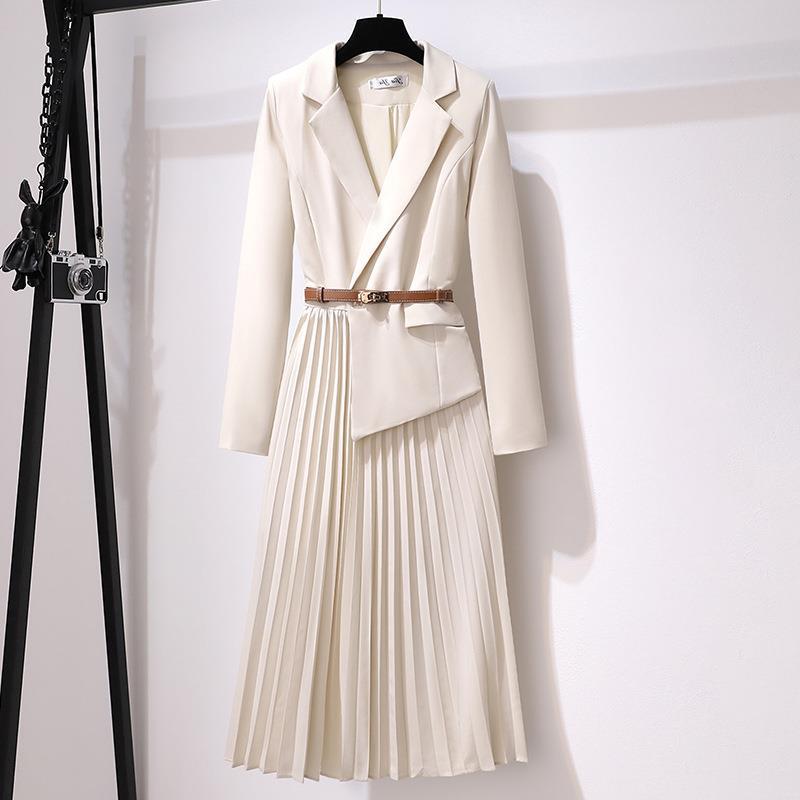 Elegant 2025 Slimming Goddess Draped Pleated Long Dress with Belt