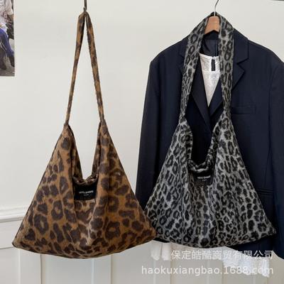 Leopard Print Women's Large Capacity 2025 New Autumn and Winter Casual Suede Shoulder Bag, College Students Commuting Tote Bag
