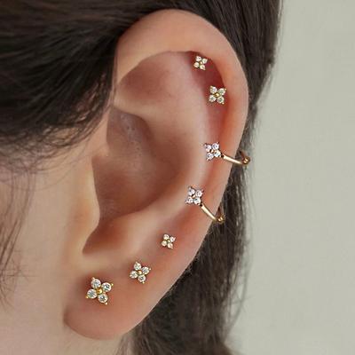 Zarte Blume Ohrclip Ohrringe für Damen Piercing Knorpel Ohrring Süßer Zirkon Goldfarbe Ästhetisch für Damen Zirkon KDE028