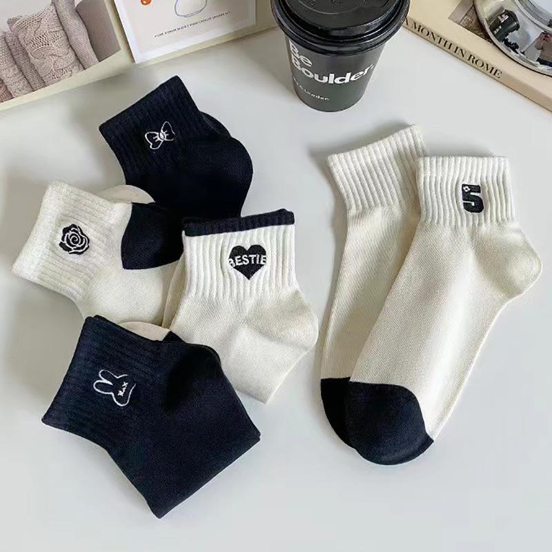 Women's Short Socks for Spring and Summer, Thin Size 5, Versatile, Simple and Stylish, Comfortable and Trendy Student Socks for Women
