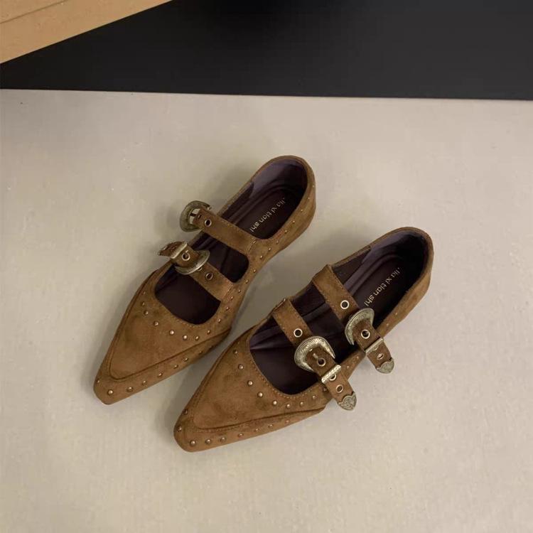 Retro Rivet Pointed Mary Jane Shoes Women's 2025 Autumn Belt Buckle Shallow Mouth Temperament Inner Height Increase One Word Belt Single Shoes
