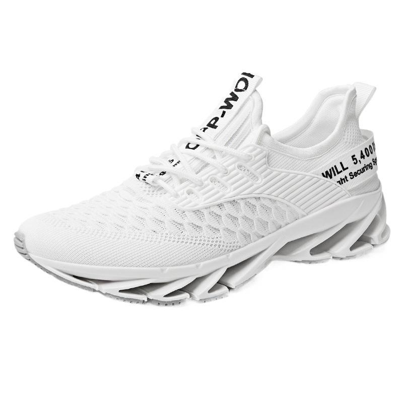 A Pair Of Men'S Shoes, Blade Shoes, Large Size Autumn Fly-Woven Mesh Student Sports And Leisure Running Shoes