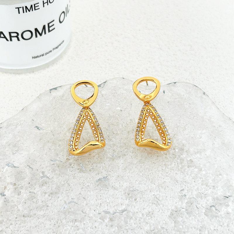 Manufacturer S Supply Fashion Temperament High Sense Earrings Earrings Women S Tide Spot золотой