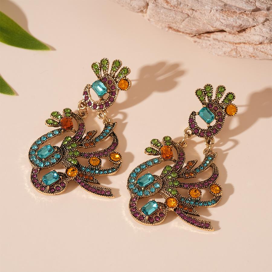 

Color Diamond Peacock Glass Bead Beaded Sweater Chain Personalized Double Necklace