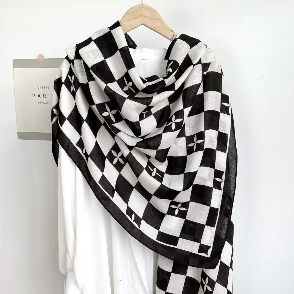 Geometric Chic Satin Scarf - Large, Luxurious Color Block Design - Imitated Silk, Windproof, Versatile Head Wrap & Beach Accessory for Travel Styling