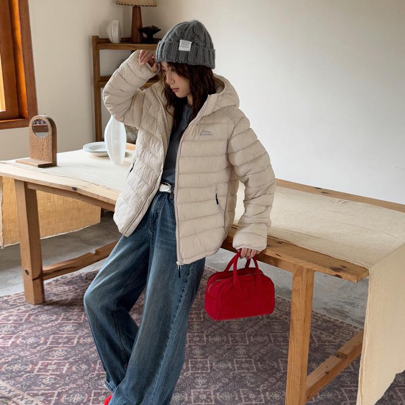 Lightweight Short Hooded Quilted Warm Cotton-padded Jacket