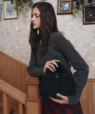 Leathery Present Square Fleece Tote Bag [Black]