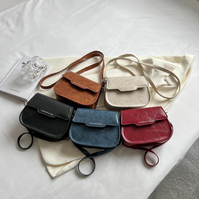 Trend small bag women's 2025 new fashion messenger bag solid color casual shoulder armpit small square bag