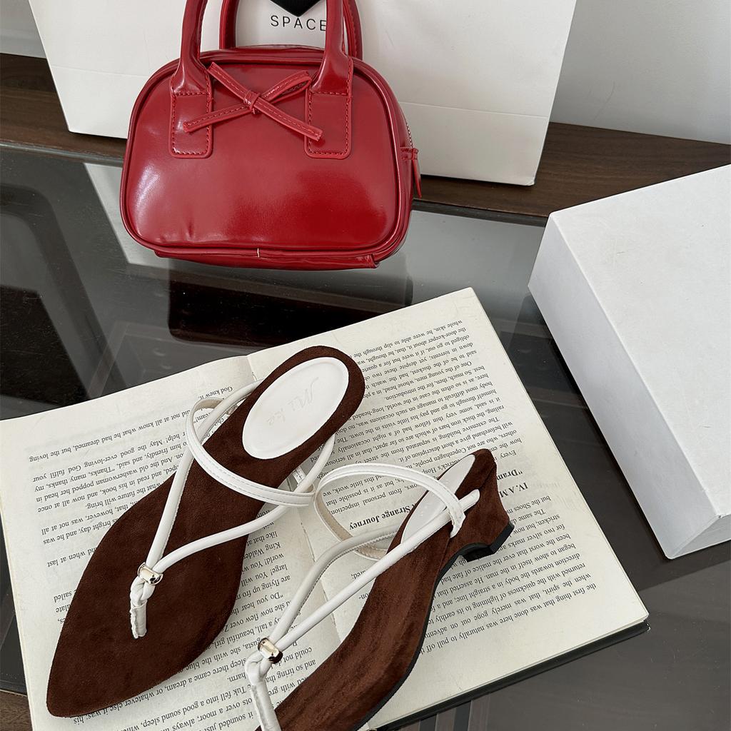 Summer new beach sandals wear thick heel French toe sandals women's pointed temperament with Roman shoes