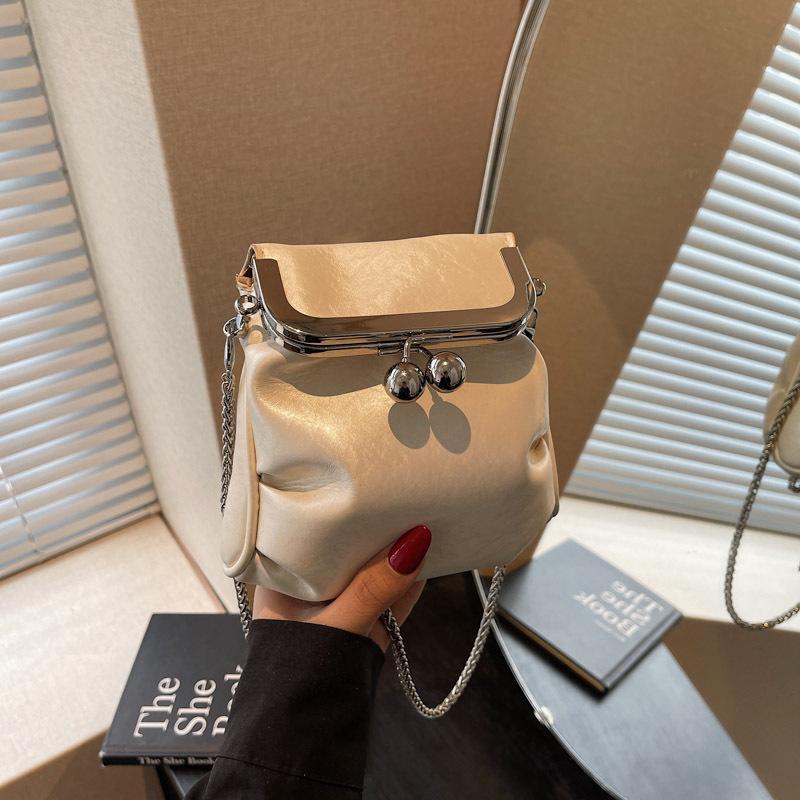 Premium texture small bag women's new versatile chain messenger mobile phone bag fashionable mini water pass bag