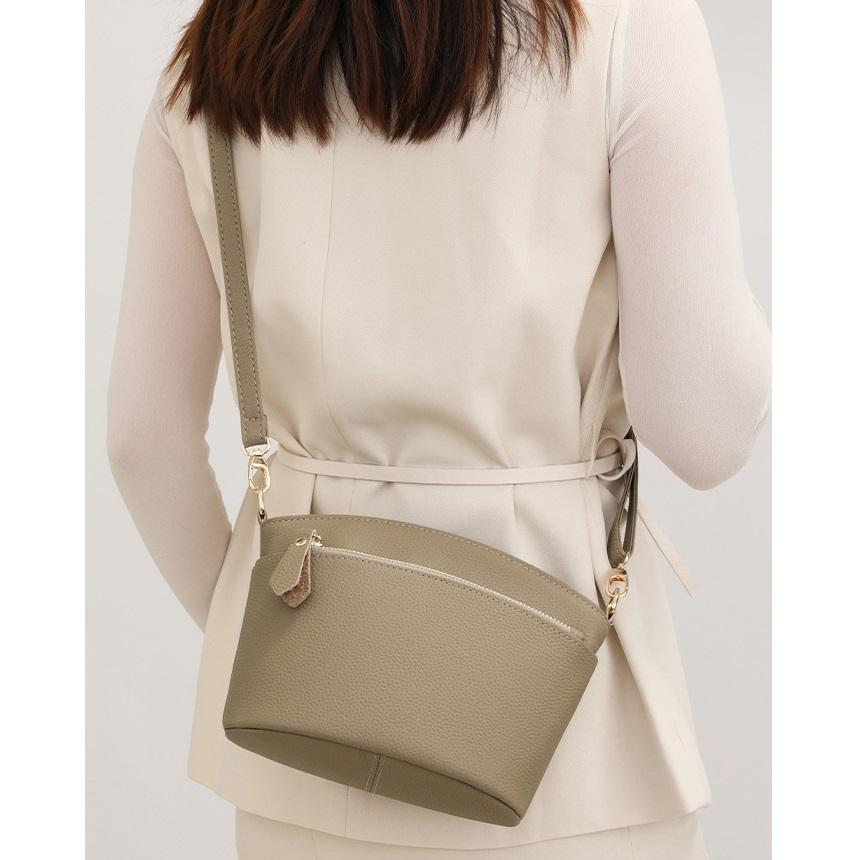 Genuine Leather Crossbody Bag, Top Grain Leather Bucket Shoulder Purse