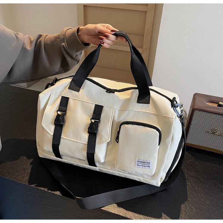 

Men s & Women s Large Capacity Waterproof Sports Travel Bag with Wet/Dry Separation - Handheld & Ideal for Swimming & Fitness Storage.