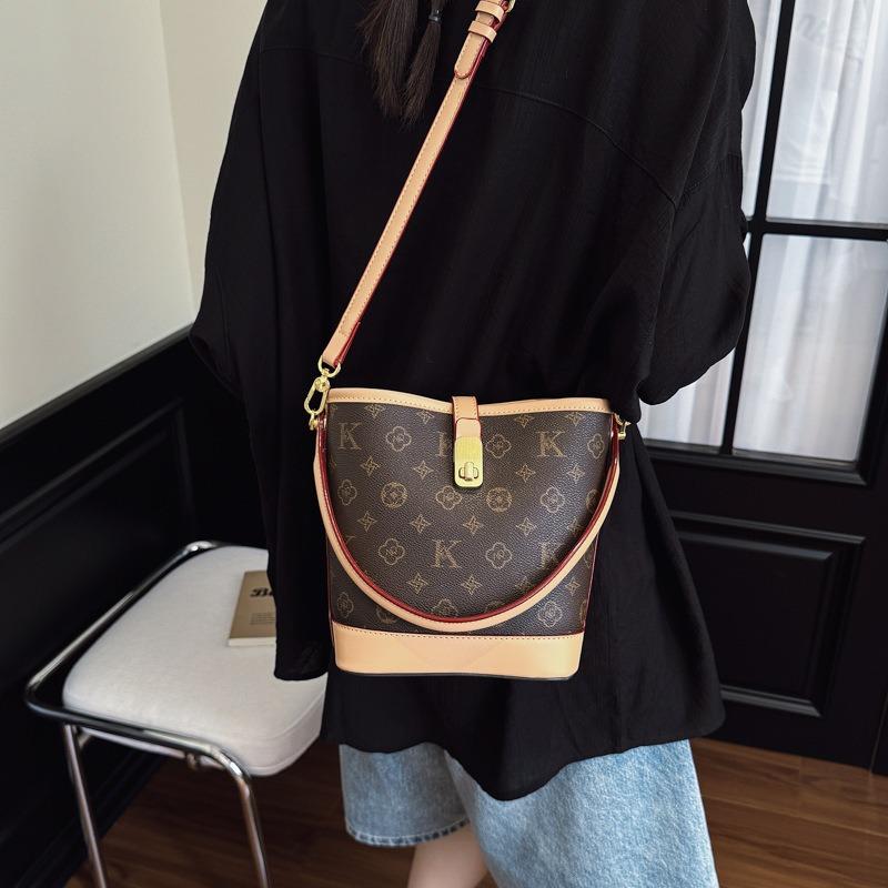 Popular Bucket Bag Women's Bag New Fashion Printed Handbag Versatile Shoulder Messenger Bag