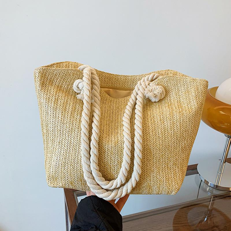 Large Capacity Straw Shoulder Bag With Synthetic Leather Lining For Women
