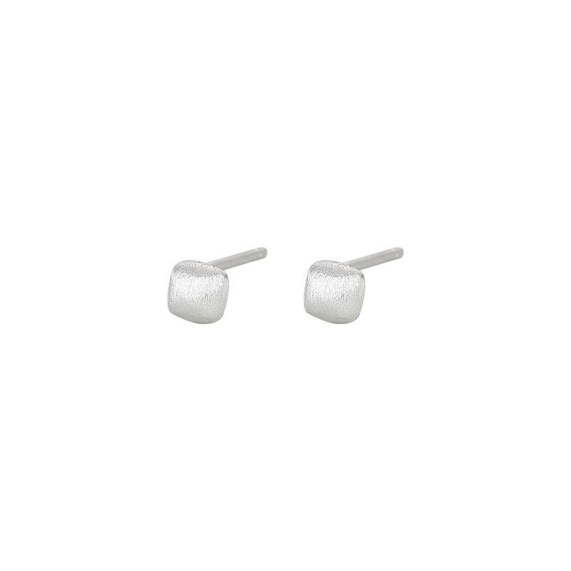 Love Everyday Heart Geometric Earrings for Women Small Personalized Earrings High-end