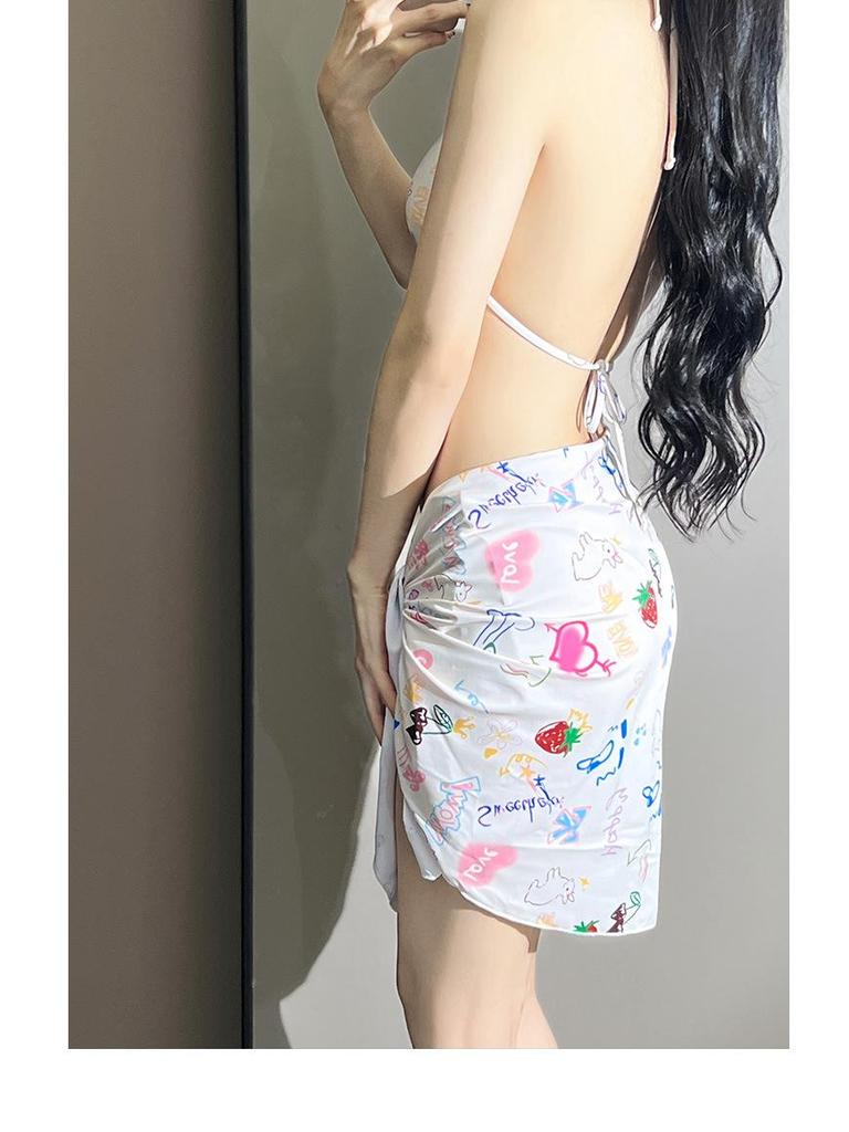 European-American Minimalist Deep V Print Bikini Set with Sexy Cover-Up Skirt