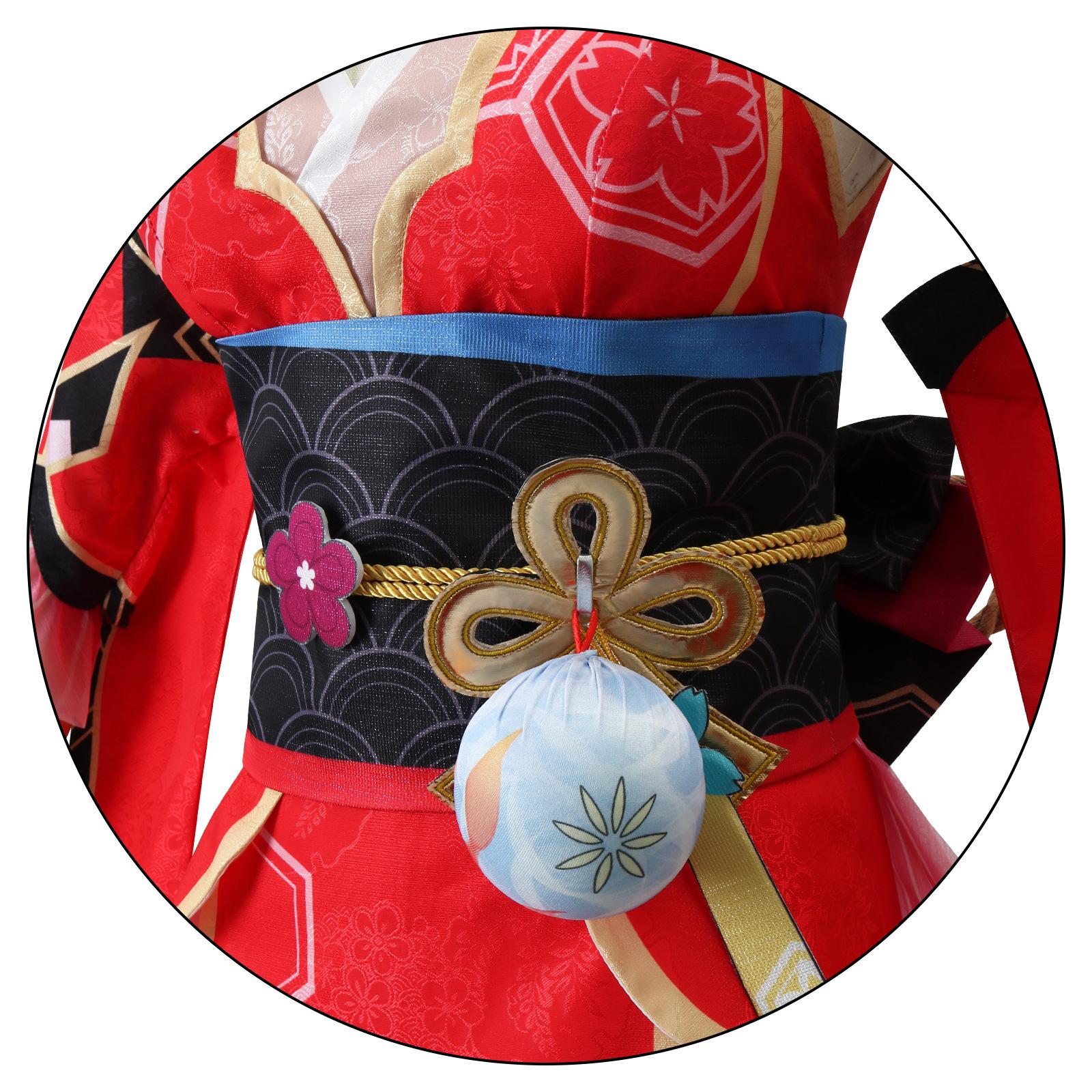 Косплей аниме-персонажа: Прохожие рушатся — фото 4