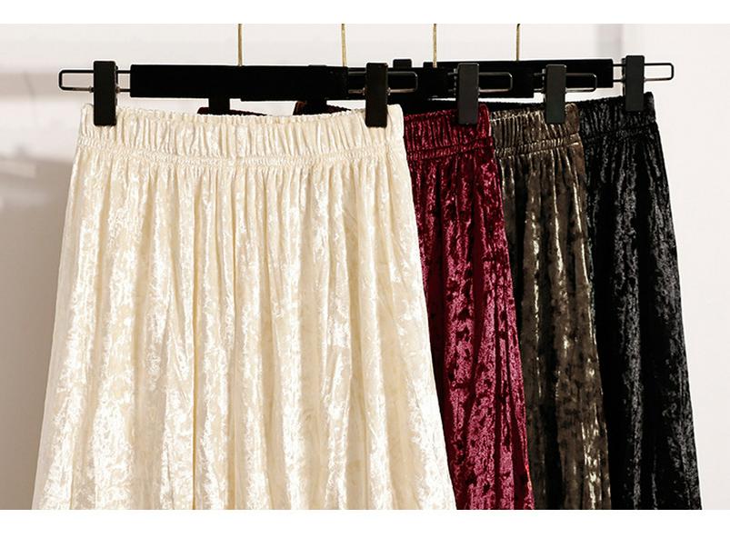 Pleated Velvet A-Line Skirt: Women's Versatile Mid-Length High-Waisted Slimming Style for Autumn and Winter