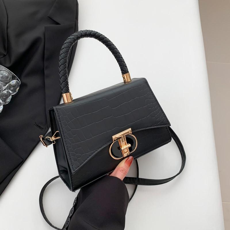 

Stylish Minimalist Shoulder Bag For Women With Vintage Flair And Trendy Colors чёрный