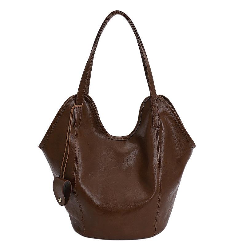 Simple underarm bag, new autumn commuter bucket bag, large capacity retro casual shoulder bag, dumpling bag.