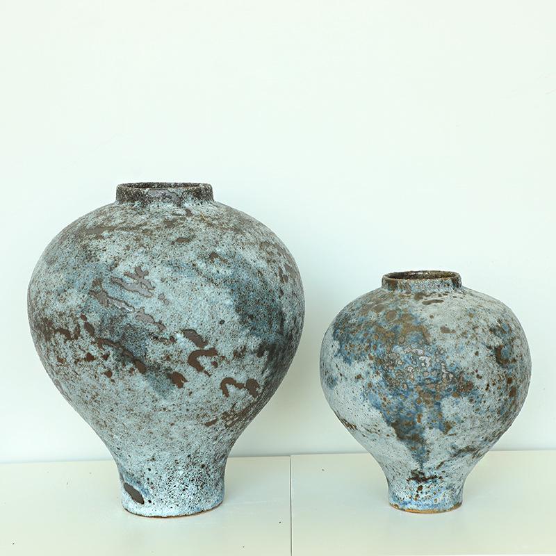 Retro Ceramic Large Vase for Indoor Floor Decor - Creative Pottery Ornament for Dried Flowers