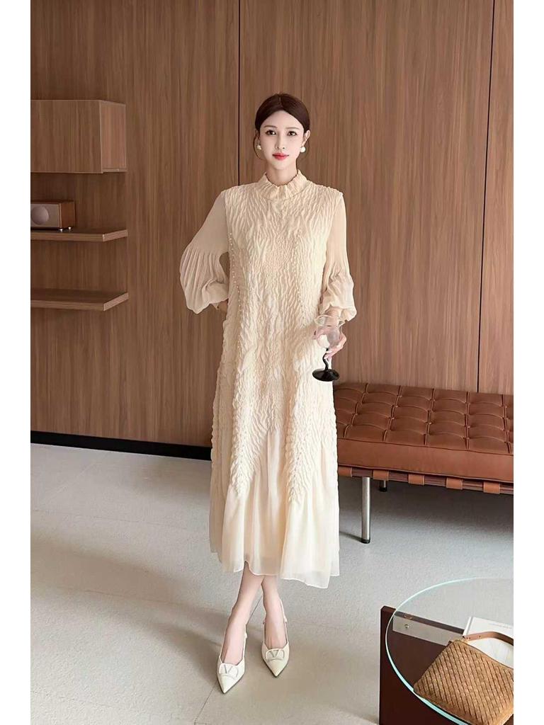 Elegant Plus Size Pleated Evening Gown with Stand-Up Collar and Embroidered Lantern Sleeves