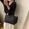 2025 Autumn/Winter New Fashion Big Bag Large Capacity Woven Bag Women'S Handbag Neutral Tote Bag Pu Shoulder Bag