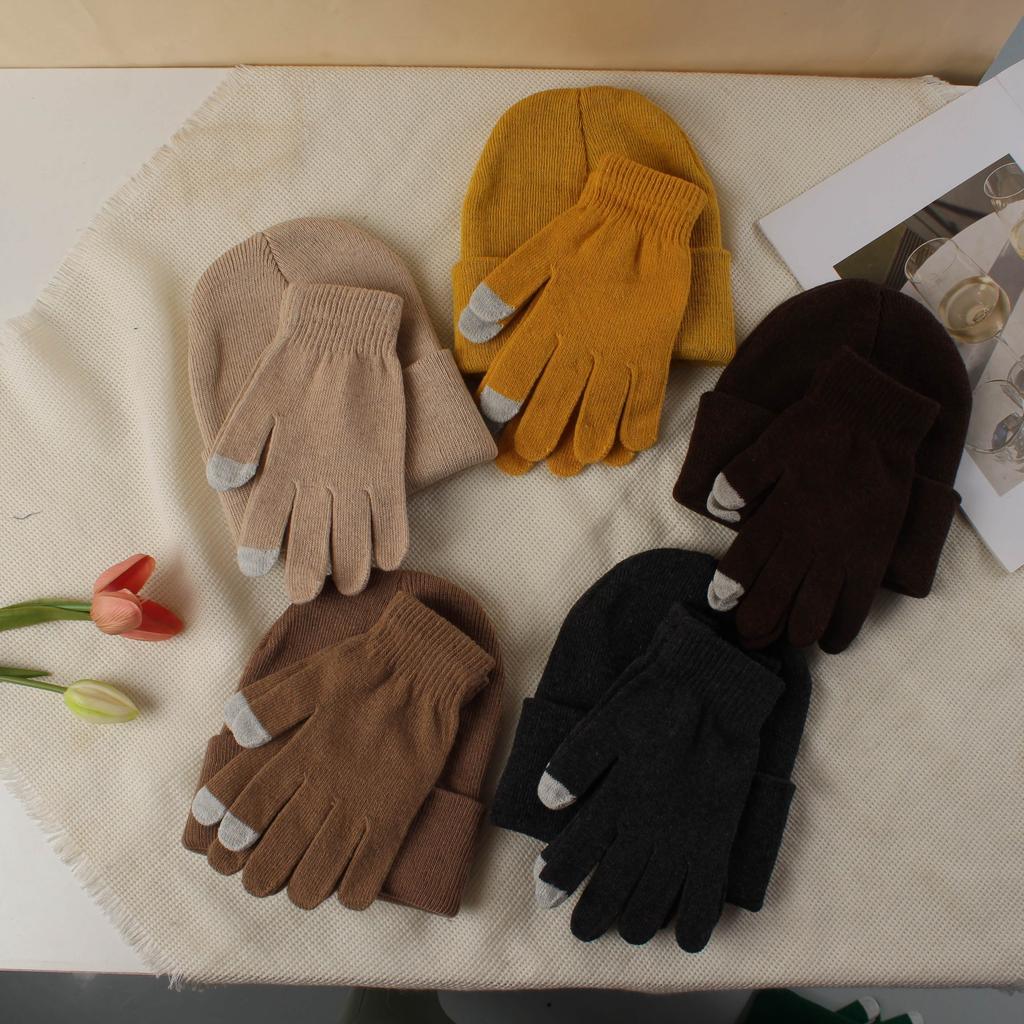 Knitted hat and glove combination set, versatile and fashionable woolen hat, autumn and winter warm pullover hat