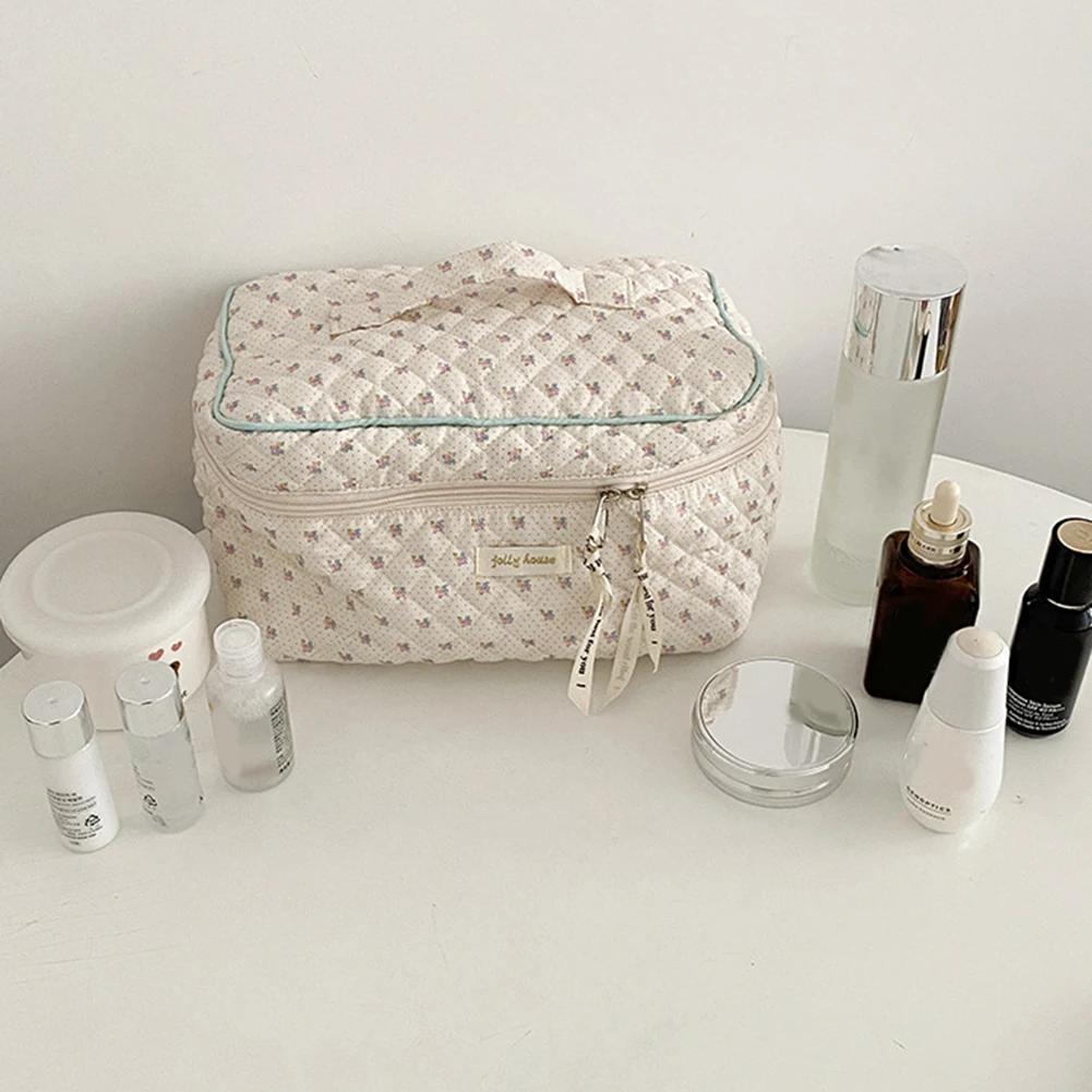 Koreanische Niedliche Kosmetiktasche Tragbare Reißverschluss Make-up Tasche Gesteppte Clutch Handtasche Großes Fassungsvermögen Blumendruck für Damen Mädchen