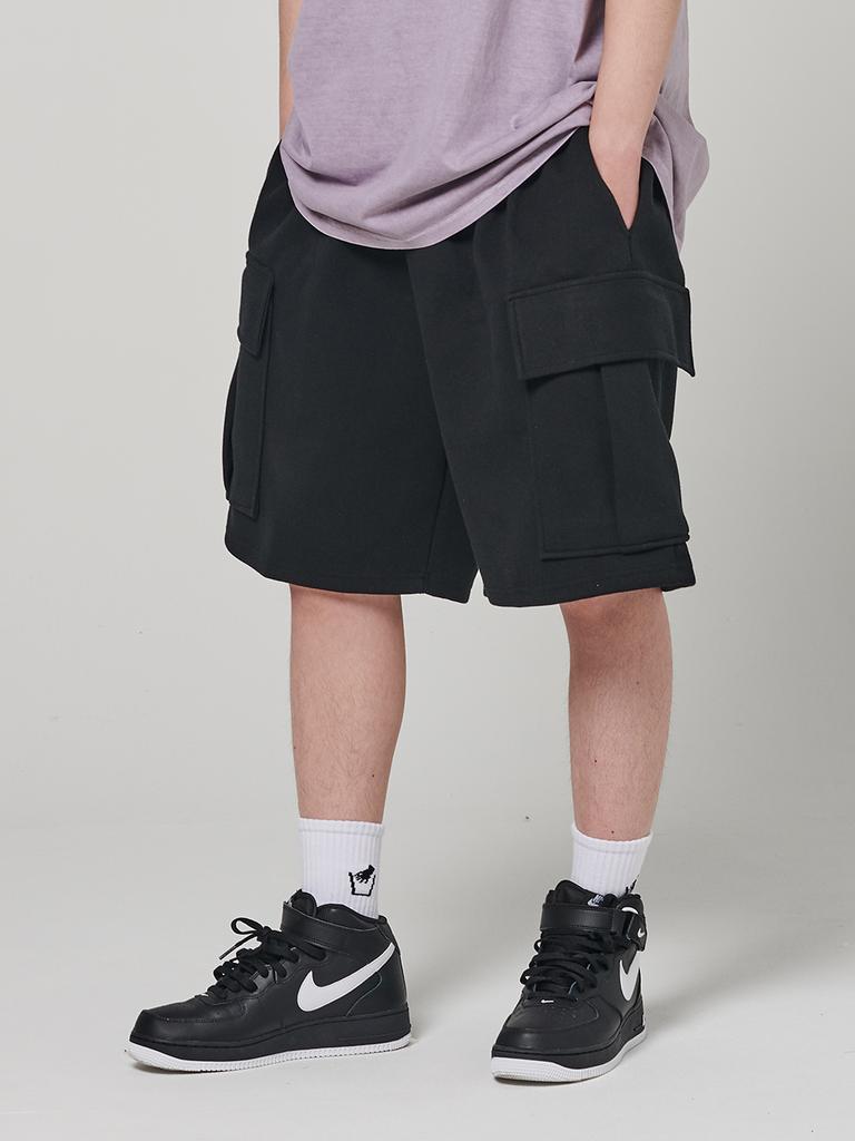 Akesi Cargo Bermuda Sweat Shorts Black