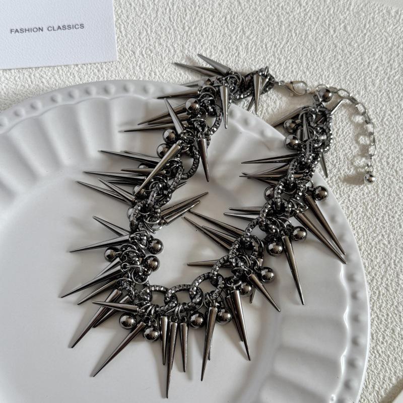 Punk Retro Thorn Thick Necklace Fashionable Men Women Choker Hip-Hop Personality Couple Jewelry Accessories Gift