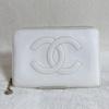 Used CHANEL Caviar Skin Coco Mark Round Zipper Coin Purse White