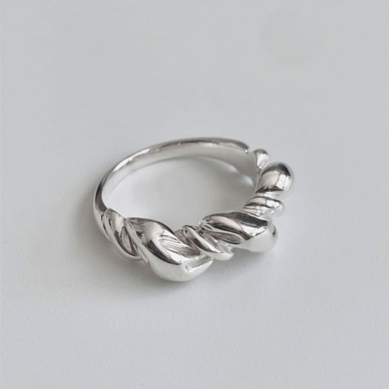 LUMIAH BOLD SHELL RING